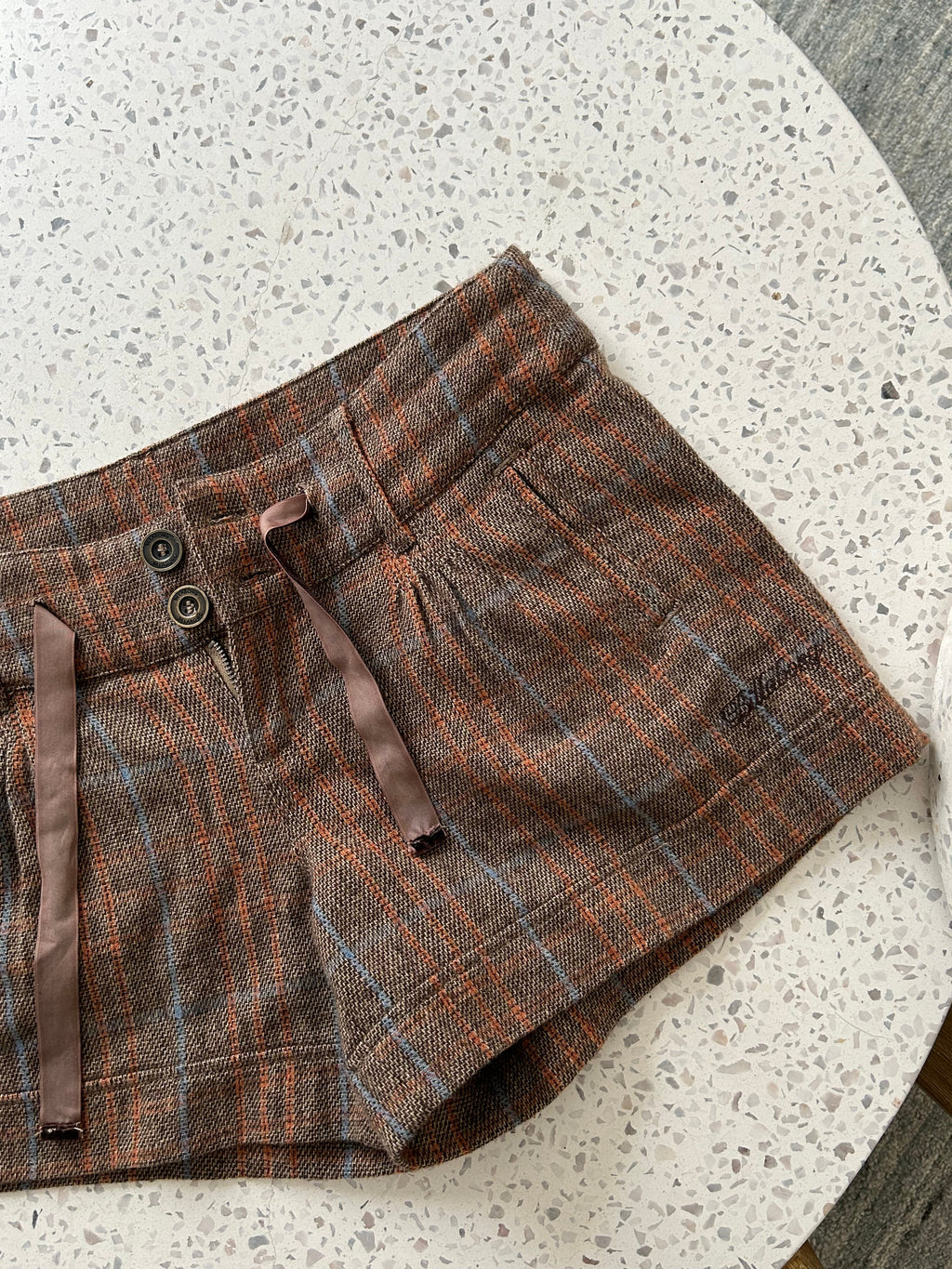 Vintage Billabong plaid shorts